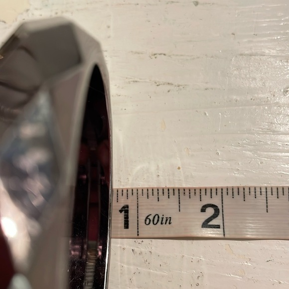 Vintage 7.5” faceted smoky lucite bangle bracelet - Picture 9 of 10